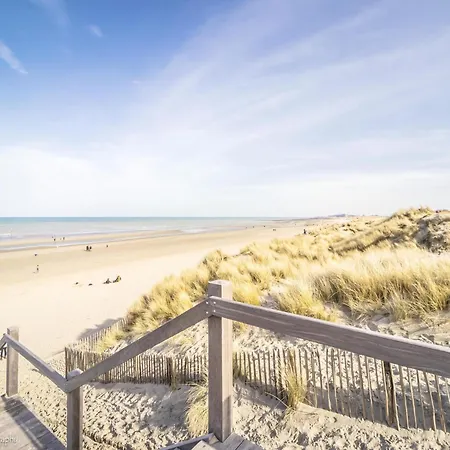 Apartment In Nieuwpoort With Sea View